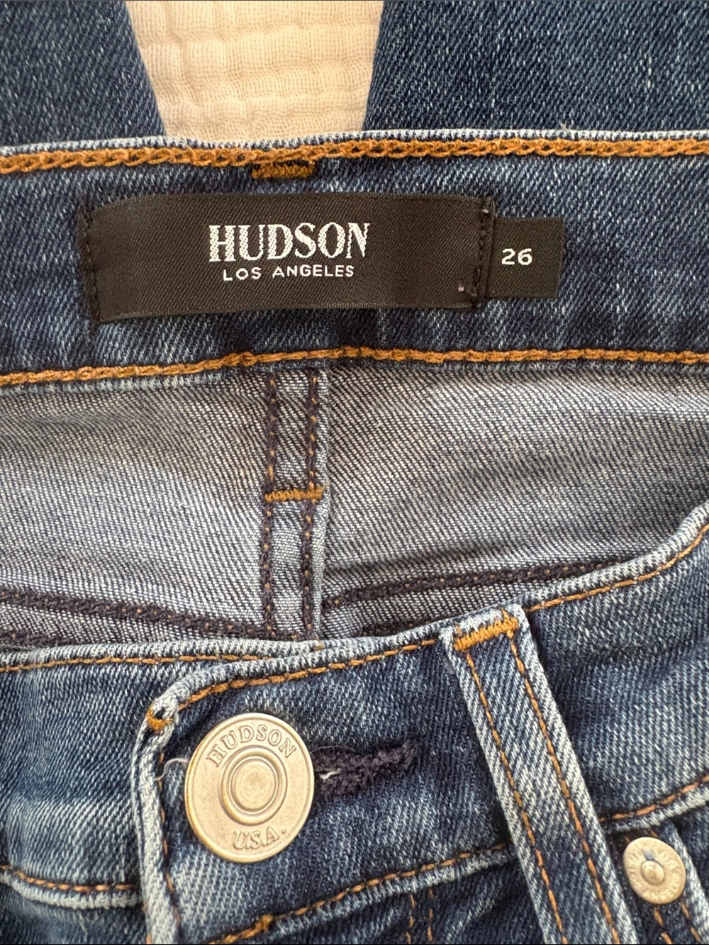 Hudson Barbara Bootcut Jeans in Medium Blue Wash - Picture 3 of 4